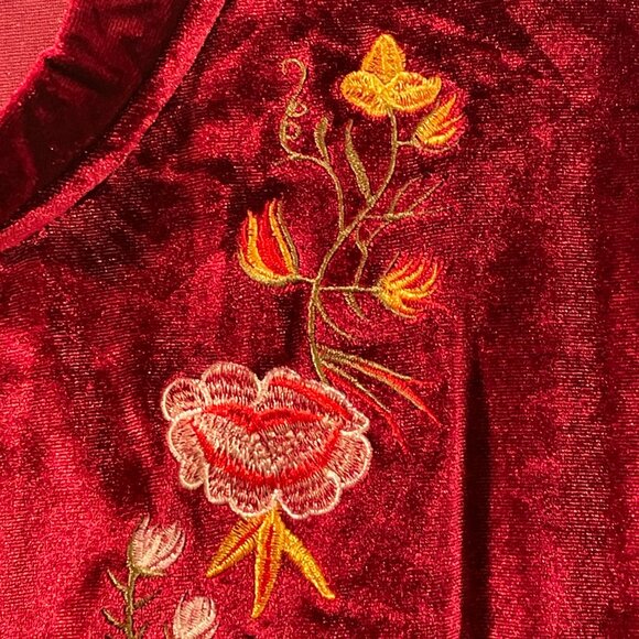 (NEW) ASA FASHION Velvet Embroidered Lantern Sleeve Boho Mini, Deep Red - XXL - Picture 4 of 11